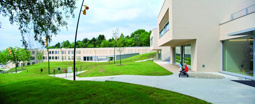 Neubau und Sanierung Passivschule und -kindergarten Leobendorf